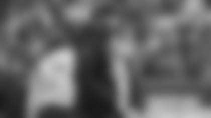 220109-Taylor-Zac_coaching (AP)