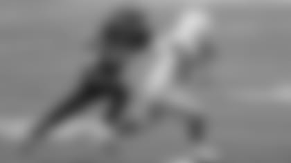 Bengals looking to stop the run.