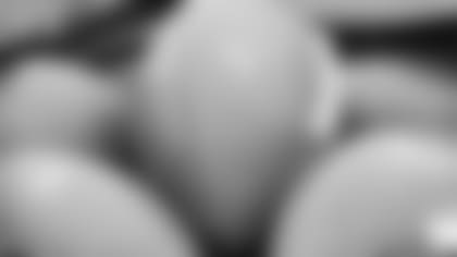 (footballs)-171029-Ind.-015