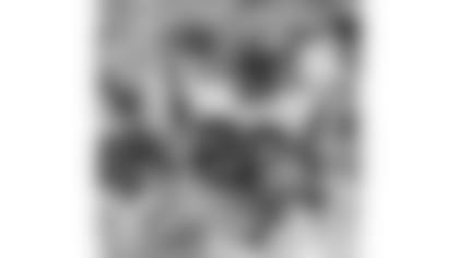 010906-Bengals_Patriots-AP_01090602903-Al Behrman-NEW