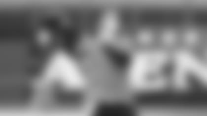 Joe Burrow warms up in Baltimore.