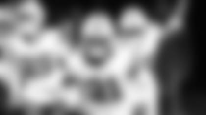 121019-playoff-jordan-poyer