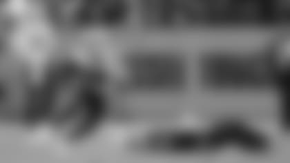 Dawson Knox (88) Buffalo Bills vs Tennessee Titans at Nissan Stadium, October 18, 2021. Photo by Ben Green