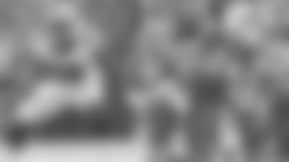 121118-milano-johnson