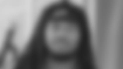 Buffalo Bills rb Chris Ivory #33. Buffalo Bills 2018 Organized Team Activity. Photo by Bill Wippert. May 24, 2018.