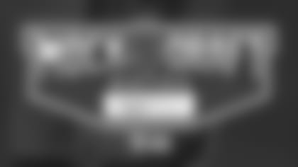 BBSP-00207---Mock-Draft-Watch_Centerpiece_7