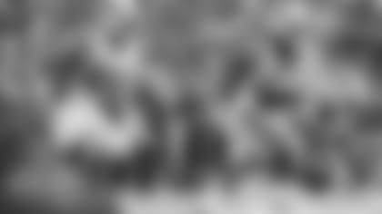 020619-jerry-hughes-lorenzo-alexander-pff-top-101