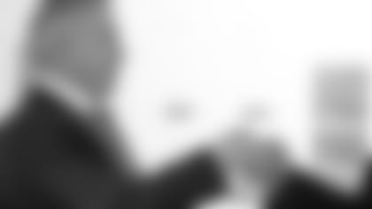 180502_russell_elway_divide.jpg