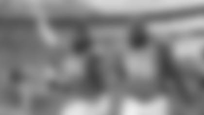 180910_squeeze_thumb