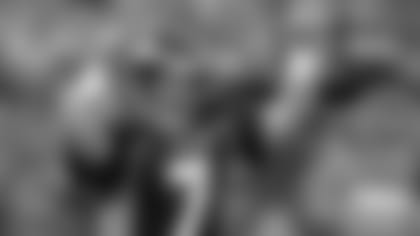 180318_elway_sacco.jpg