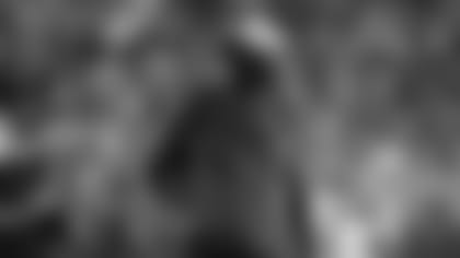 220817_UnderTheHeadset