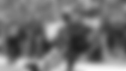 Cleveland Browns running back Nick Chubb (24) catches a touchdown pass against Cincinnati Bengals defensive back Brandon Wilson (40) in the first half of an NFL football game, Sunday, Nov. 25, 2018, in Cincinnati. (AP Photo/Frank Victores)