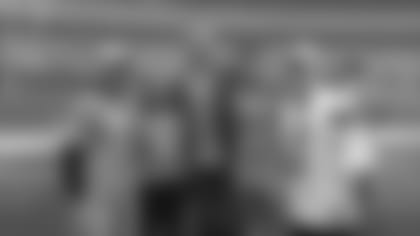 100918-coin-toss-captain