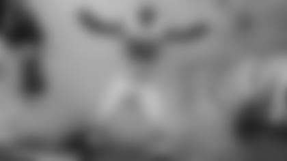 120914_bryantscreaming_576.jpg