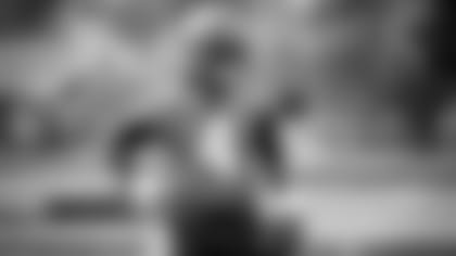 Watson practices 10.19