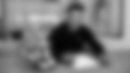 051321_Fields_Signing