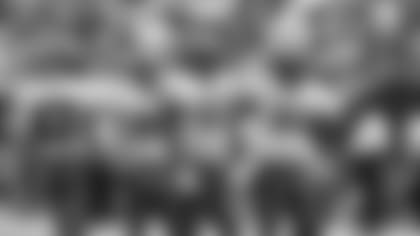 TAMPA, FL - OCTOBER 21: Defensive tackle Warren Sapp #99 of the Tampa Bay Buccaneers and teammates huddle against the Pittsburgh Steelers at Raymond James Stadium on October 21, 2001 in Tampa. Florida. Buccaneers lost 10-17. (photo by Tom Wagner/Tampa Bay Buccaneers)