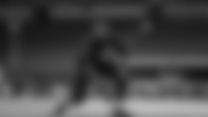 Georgia tackle Andrew Thomas runs a drill during the 2020 NFL Scouting Combine, Friday, Feb. 28, 2020 in Indianapolis. (Ben Liebenberg via AP)