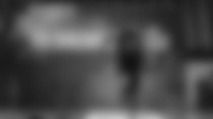 Clemson linebacker Isaiah Simmons runs the 40-yard dash at the NFL football scouting combine in Indianapolis, Saturday, Feb. 29, 2020. (AP Photo/Michael Conroy)