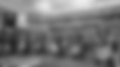 Buc Beat Line Photo 1