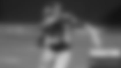 Kansas City Chiefs running back Darwin Thompson runs with the ball during the second half of an NFL football game against the Los Angeles Chargers Sunday, Jan. 3, 2021, in Kansas City, Mo. (AP Photo/Jeff Roberson)