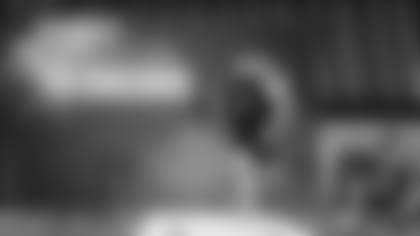 Alabama offensive lineman Jedrick Wills uns the 40-yard dash during the NFL football scouting combine, Friday, Feb. 28, 2020, in Indianapolis. (Aaron M. Sprecher via AP)