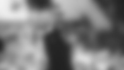 Images of coach Kliff Kingsbury from the 2019 season