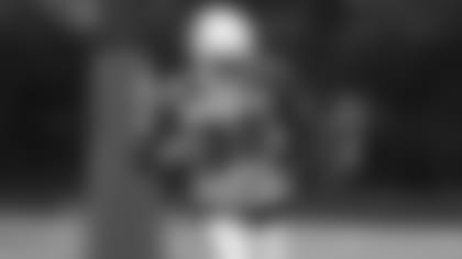 New Cardinals cornerback David Amerson takes part in his first practice Wednesday.