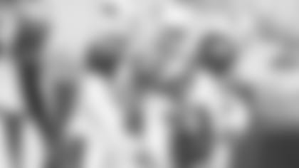 LB Deone Bucannon (20) and his fellow defensive starters prepare for a snap at Monday's training camp practice