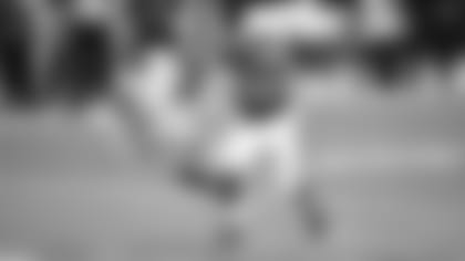 Linebacker Markus Golden (44) is hoping to remain with the Cardinals in 2021.