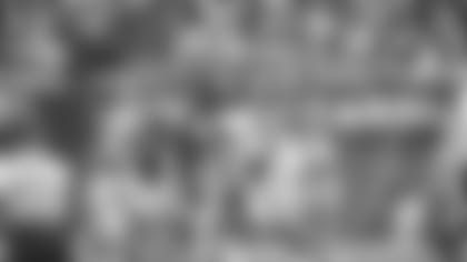 Tight end Dan Arnold makes a touchdown catch against the Browns in 2019.