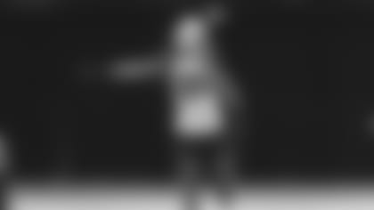 Zaven Collins at camp 2021