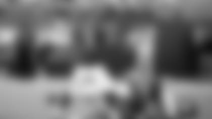 Then-Vikings QB Kyle Sloter throws a pass against the Cardinals last month in a preseason game. Sloter has been signed to the Cardinals' practice squad.