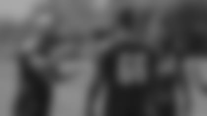 Offensive linemen (from left) Justin Pugh, Joshua Miles and J.R. Sweezy talk during offseason work in 2019.