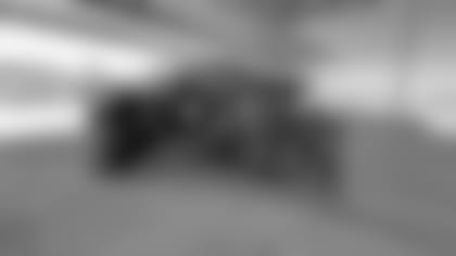 Alumni at Luke AFB with F35