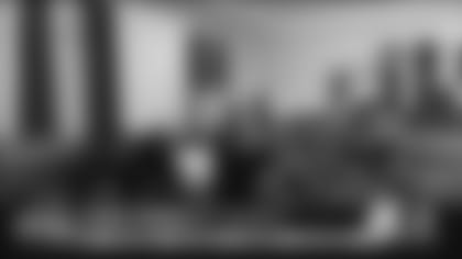 Arizona Cardinals select Houston offensive tackle Josh Jones with No. 72 overall pick in Round 3 of the 2020 NFL Draft