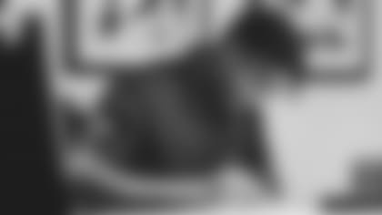 First-round pick Isaiah Simmons signs his first NFL contract Saturday.