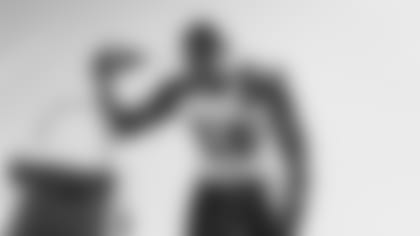 OLB Chandler Jones cools down during Friday morning's practice.