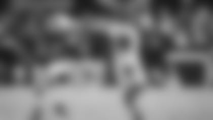 Wide receiver A.J. Green (18) tries to separate from Cardinals cornerback Patrick Peterson in a 2015 game. Green agreed to a contract with the Cards on Wednesday.