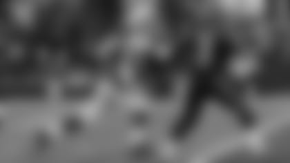 Defensive end Josh Mauro, who played for the Cardinals from 2014-2017, has returned after signing Wednesday.