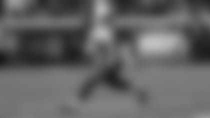 RB David Johnson looks for room to run against the Chiefs on Sunday.