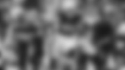 TE Zach Ertz runs with the ball during a game against the Seahawks at home in 2021