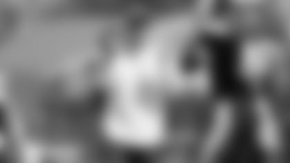 24giff_Hands