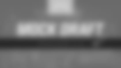 LAC_2019_MockDraftTracker_Thumb_4.0