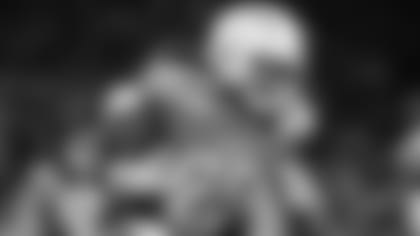 Melvin Gordon vs. Oakland