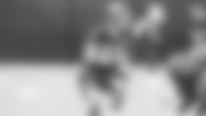 KELCE625MOTION.jpg
