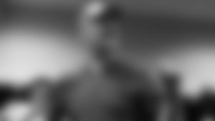 120918_locker-room-houston-reich