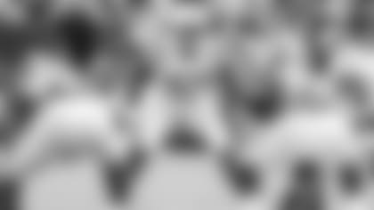 091618_leonard-stance-redskins