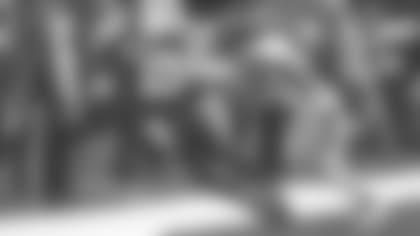 102719_ind-den-hilton-4q-catch