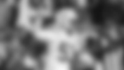 011219_ind-kc-leonard-1